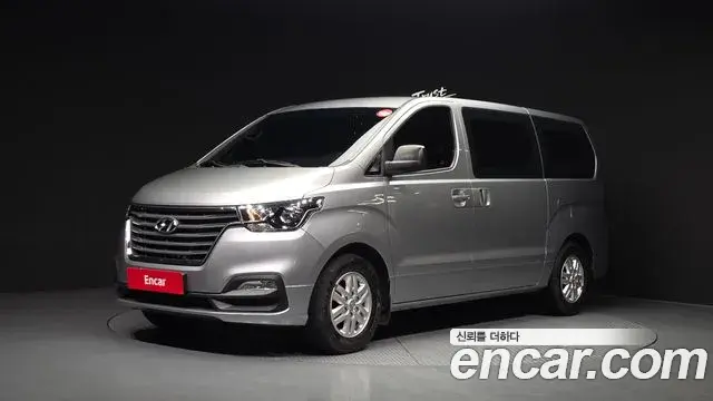 Hyundai Starex Van 3-Seater Smart 2020