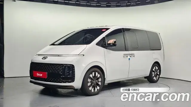 Hyundai Staria 4WD Lounge 7-Seater Inspiration 2023