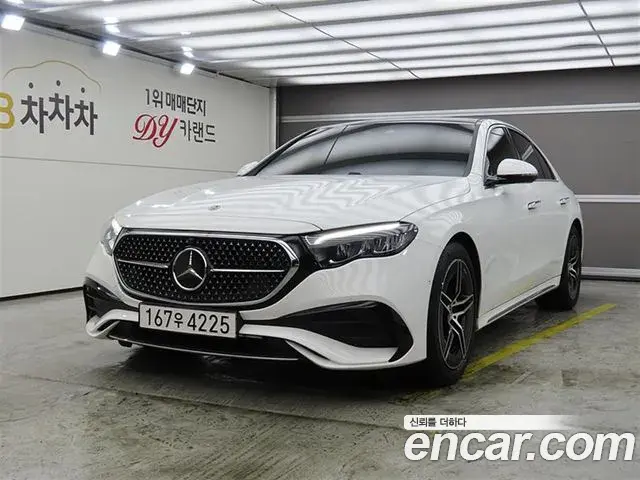 Mercedes-Benz E-Class E200 AMG Line 2025