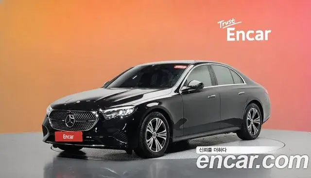 Mercedes-Benz E-Class E200 Avantgarde 2025