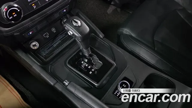 SsangYong Rexton Diesel 2.2 4WD Dynamic Edition 2020 — фото 9