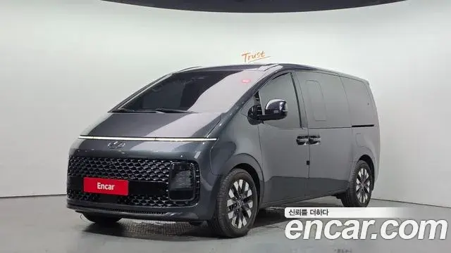Hyundai Staria 4WD Lounge 7-Seater Inspiration 2021