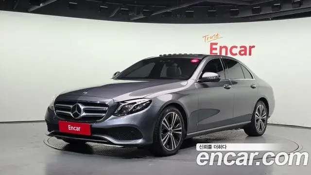 Mercedes-Benz E-Class E300 Avantgarde 2020