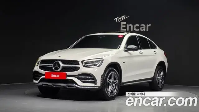 Mercedes-Benz GLC-Class GLC300e 4MATIC Coupe 2021