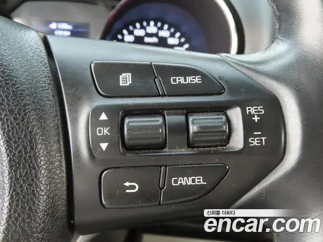 Kia Carnival 9-Seater Luxury 2019 — фото 18