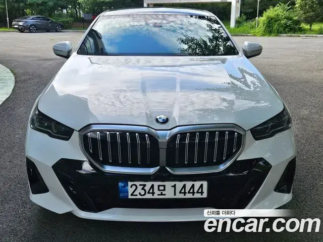 BMW 5-Series 520i M Sport 2024