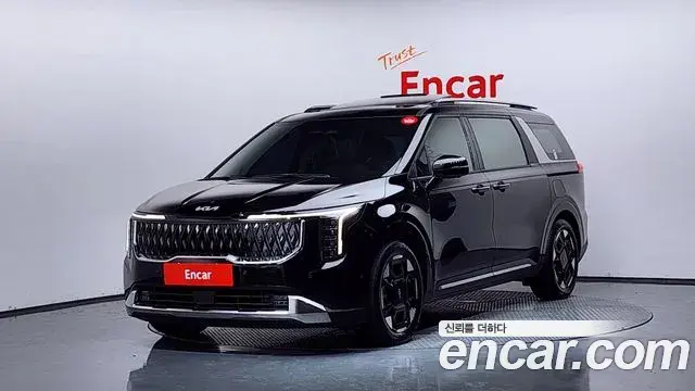 Kia Carnival Gasoline 9-Seater Signature 2024