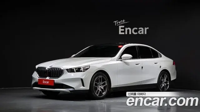 BMW 5-Series 523d 2024