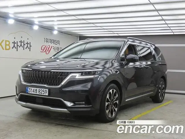 Kia Carnival Gasoline 9-Seater Noblesse 2021
