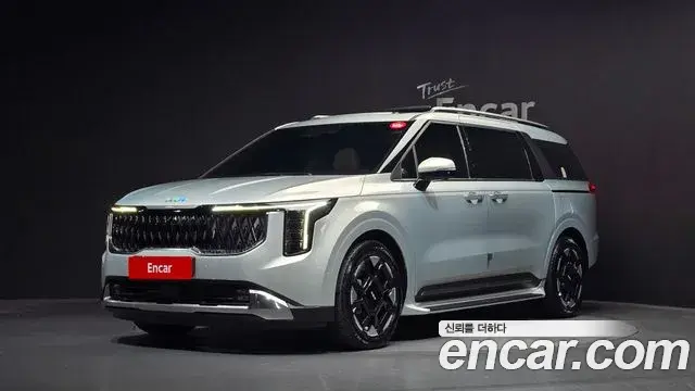 Kia Carnival HEV 9seater Signature 2024