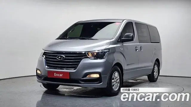 Hyundai Starex Van 3-Seater Smart 2020