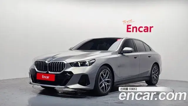 BMW 5-Series 520i M Sport 2025