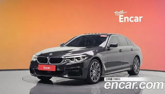 BMW 5-Series 530e M Sport 2020