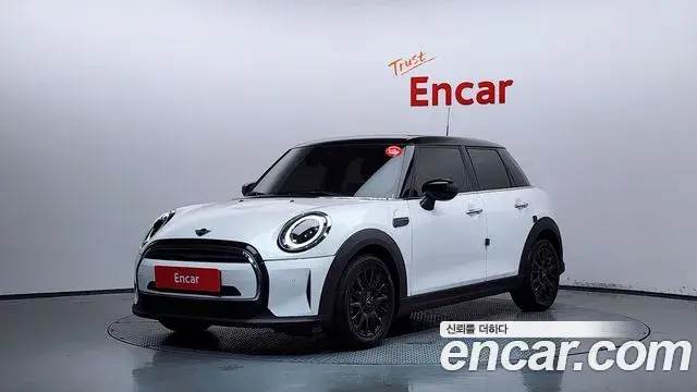 Mini Cooper 5Door Classic Third Generation 2023