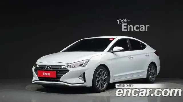 Hyundai AVANTE 1.6 Style 2019