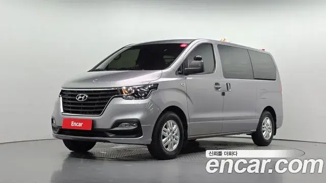 Hyundai Starex Van 3-Seater Smart 2021