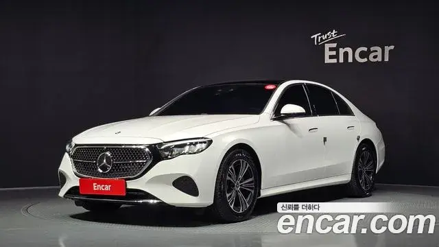 Mercedes-Benz E-Class E200 Avantgarde 2025