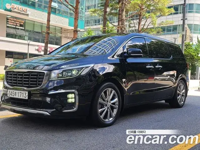 Kia Carnival 9-Seater Noblesse Special 2019
