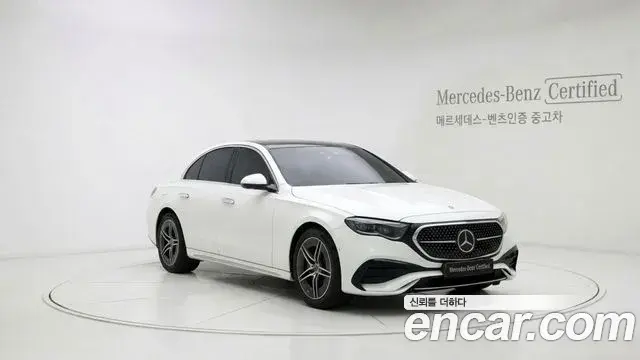 Mercedes-Benz E-Class E200 AMG Line 2025