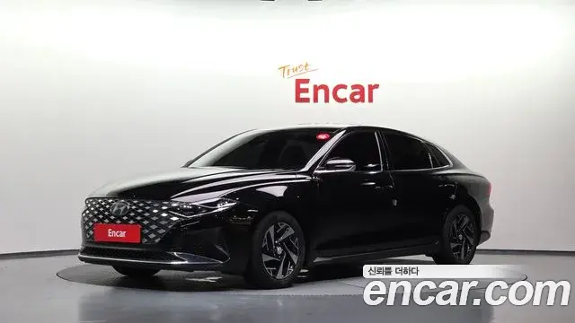 Hyundai Grandeur Premium 2022