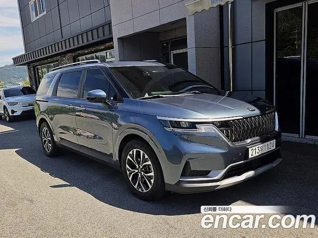 Kia Carnival 9-Seater Prestige 2021