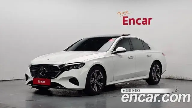 Mercedes-Benz E-Class E200 Avantgarde 2024