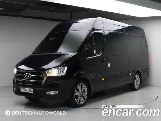 Hyundai Solati 15-seater deluxe 2024