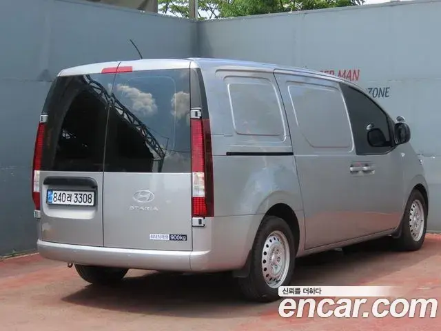 Hyundai Staria Cargo 3-Seater Smart 2024