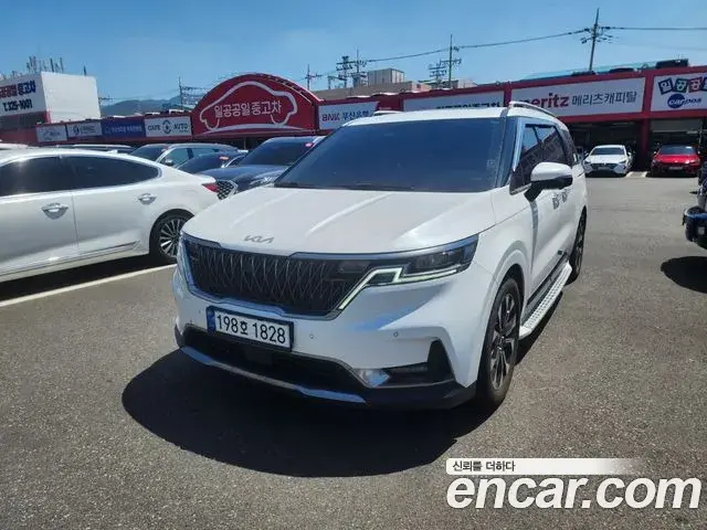 Kia Carnival 9-Seater Signature 2023