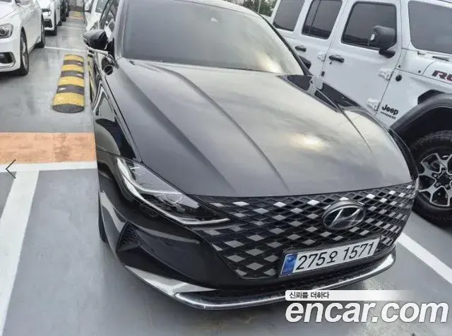 Hyundai Grandeur Premium 2021