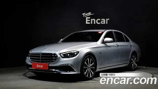 Mercedes-Benz E-Class E300e 4MATIC Exclusive 2021