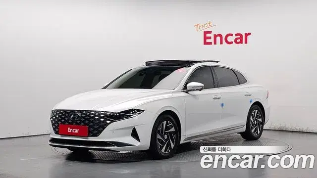 Hyundai Grandeur Le Blanc 2021