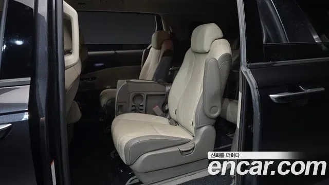 Kia Carnival Diesel 11-Seater Signature 2020 — фото 11