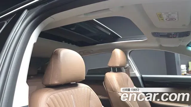 Hyundai Grandeur 2,5 Gasoline 2WD Premium 2023 — фото 16