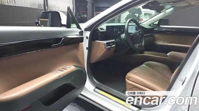 Hyundai Grandeur 2,5 Gasoline 2WD Premium 2023 — фото 10