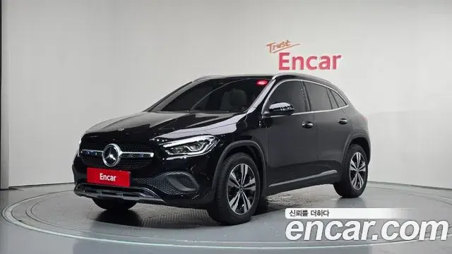 Mercedes-Benz GLA-Class GLA220 2021