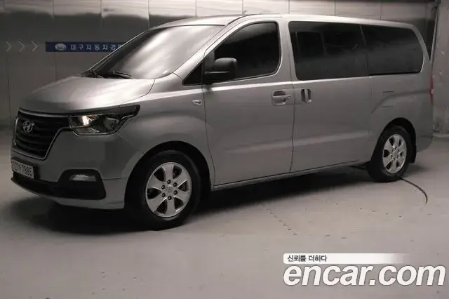 Hyundai Starex Wagon 11-Seater Smart 2019