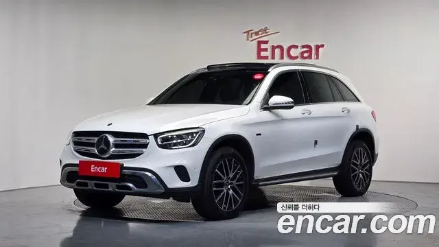 Mercedes-Benz GLC-Class GLC300e 4MATIC 2021