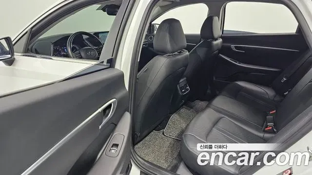 Hyundai Sonata 2.0 Premium 2019 — фото 17
