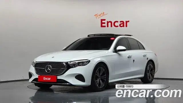 Mercedes-Benz E-Class E200 Avantgarde 2024