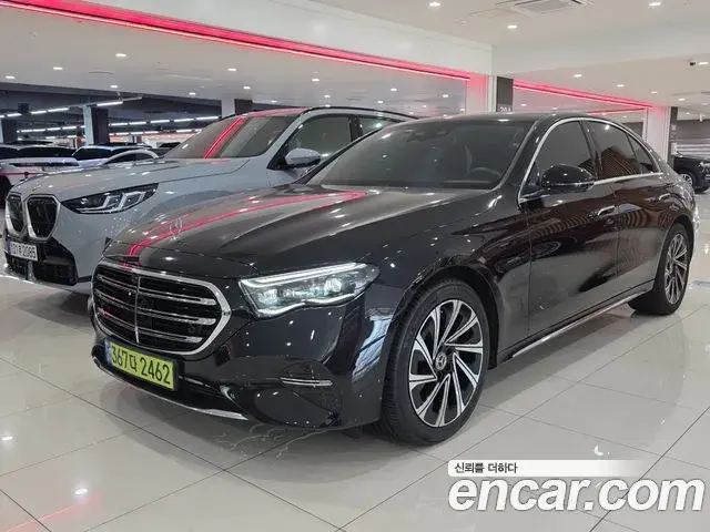 Mercedes-Benz E-Class E300 4MATIC Exclusive 2024