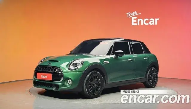 Mini Cooper 5Door Standard 3rd 2019