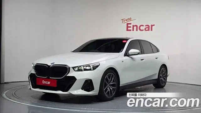 BMW 5-Series 523d xDrive M Sport 2025