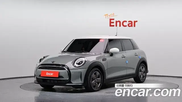 Mini Cooper 5Door Classic Third Generation 2022
