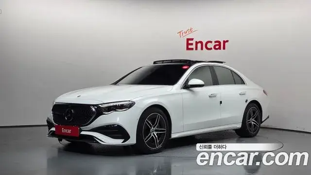 Mercedes-Benz E-Class E300 4MATIC AMG Line 2024