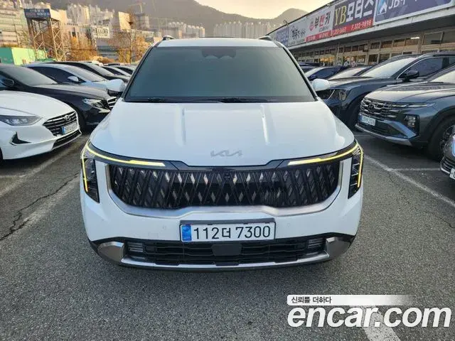 Kia Carnival Diesel 9-Seater Noblesse 2023