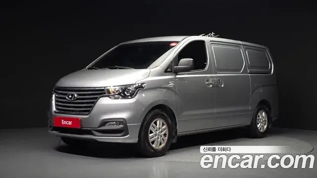 Hyundai Starex Van 3-Seater Smart 2019