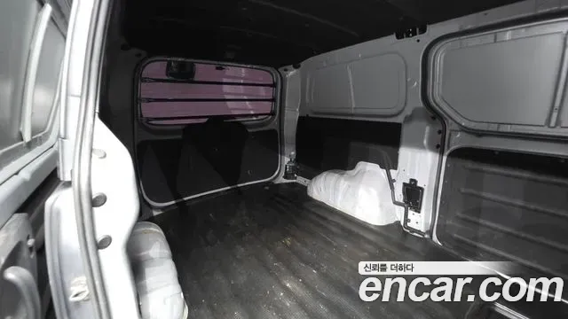 Hyundai Starex Van 3-Seater Smart 2019 — фото 12