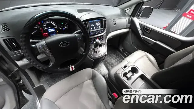 Hyundai Starex Van 3-Seater Smart 2019 — фото 7