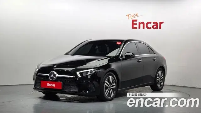 Mercedes-Benz A-Class A220 Sedan 2021
